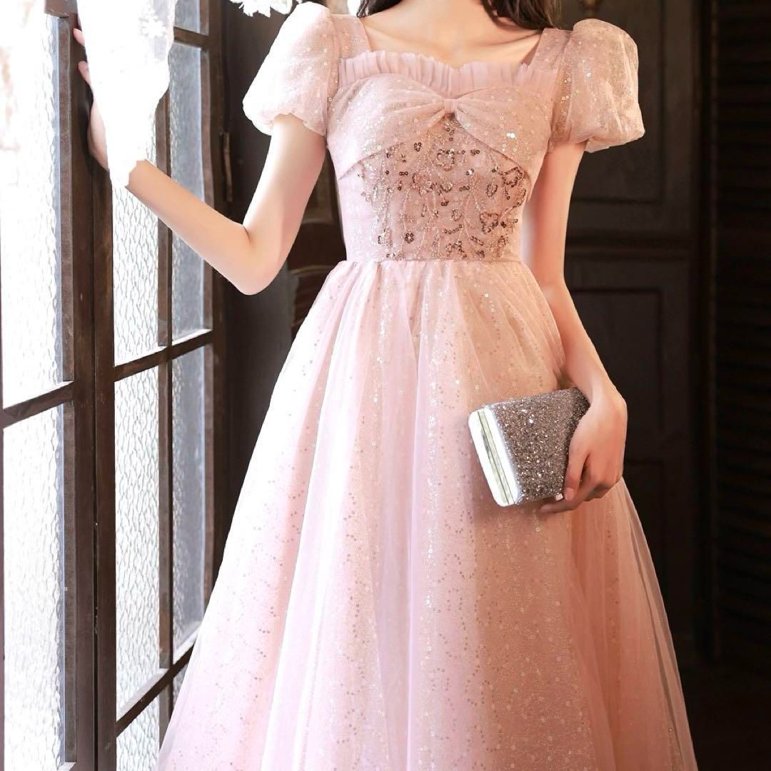 煌びやかな生地が美しい リボンのオフショル イブニングドレス パフスリーブにリボンが可愛い 煌びやかなイブニングドレス