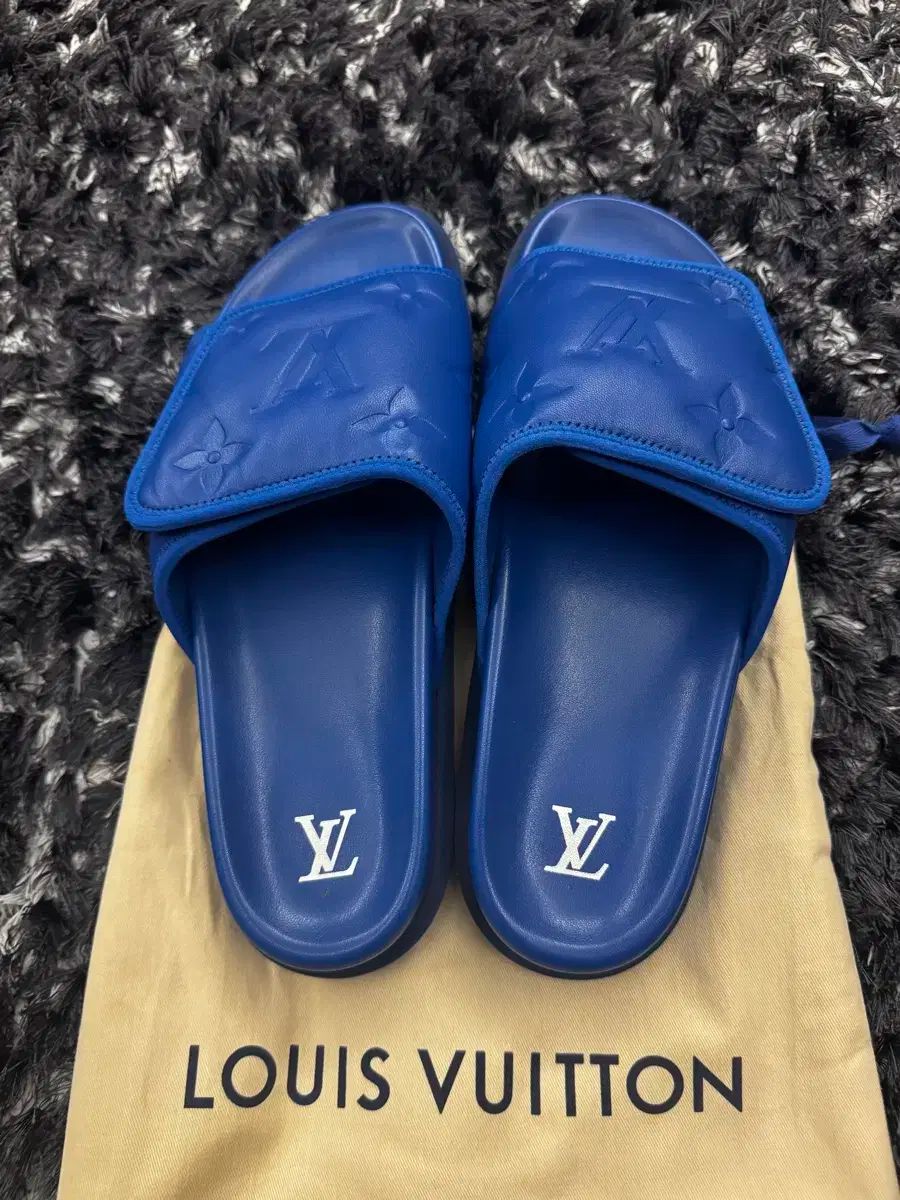 Louis Vuitton ルイヴィトン ブルー スリッパ