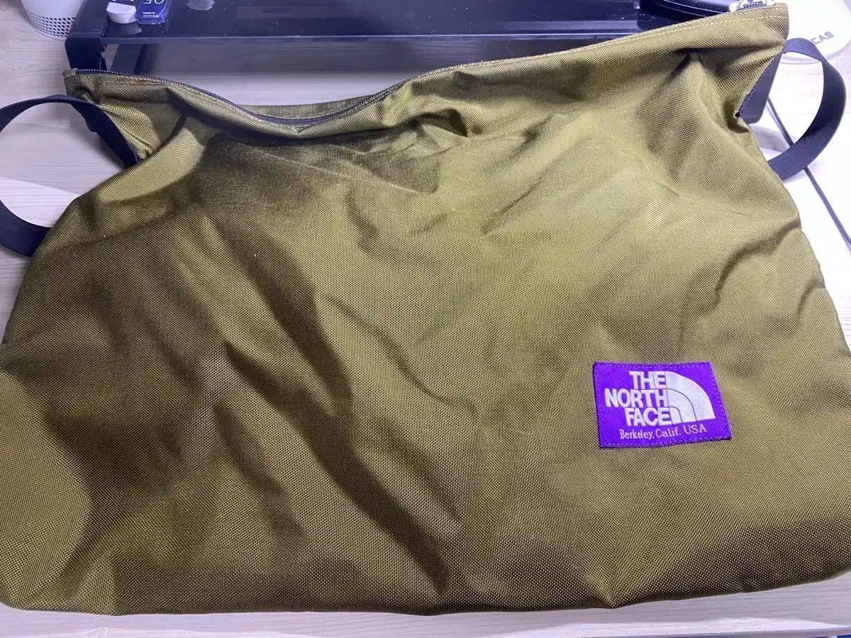 THE NORTH FACE(ザ・ノース・フェイス) パープルラベル ショルダーバッグ