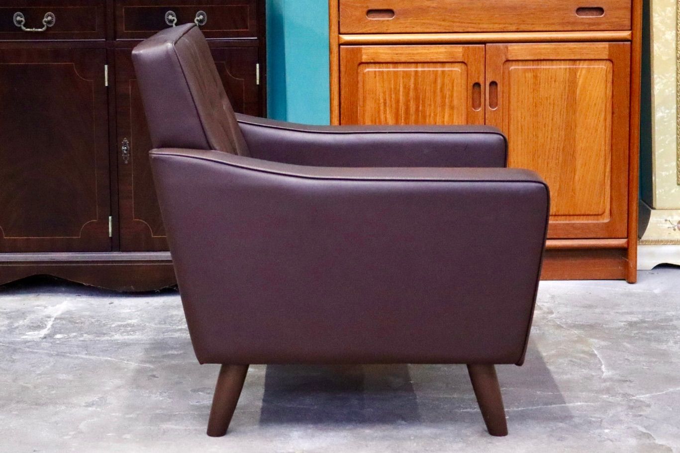 合皮 ダークブラウン