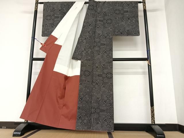 平和屋着物○本場大島紬 一元絣 幾何学文様 そごう百貨店扱い 正絹 逸品