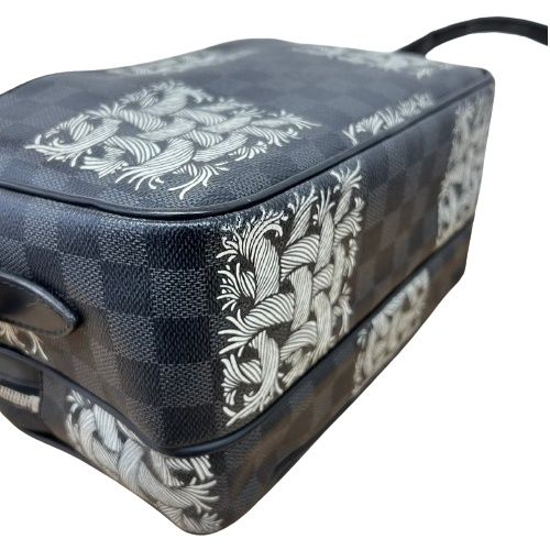 ルイヴィトン エピ ダミエグラフィットナイル ショルダーバック ルイヴィトン エピ ダミエグラフィットナイル ショルダーバック ルイ