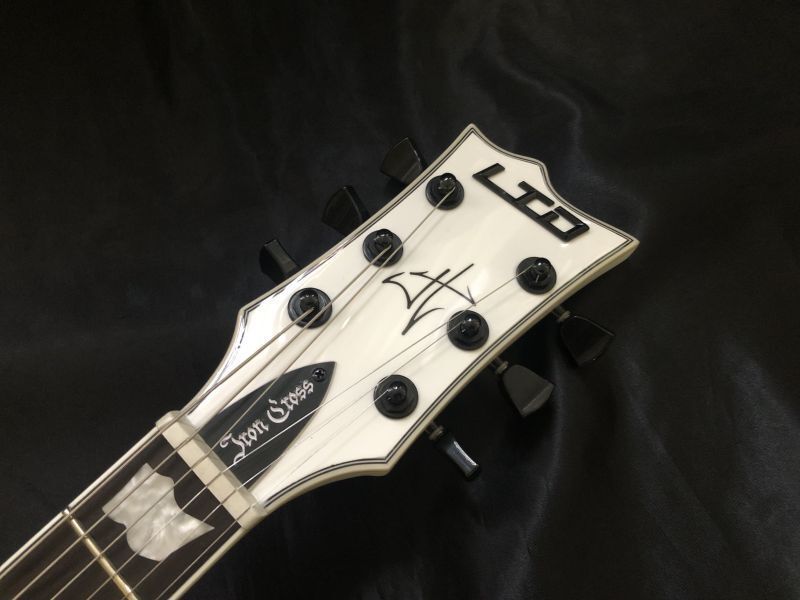 LTD / IRON CROSS Snow White / James Hetfield Signature Model