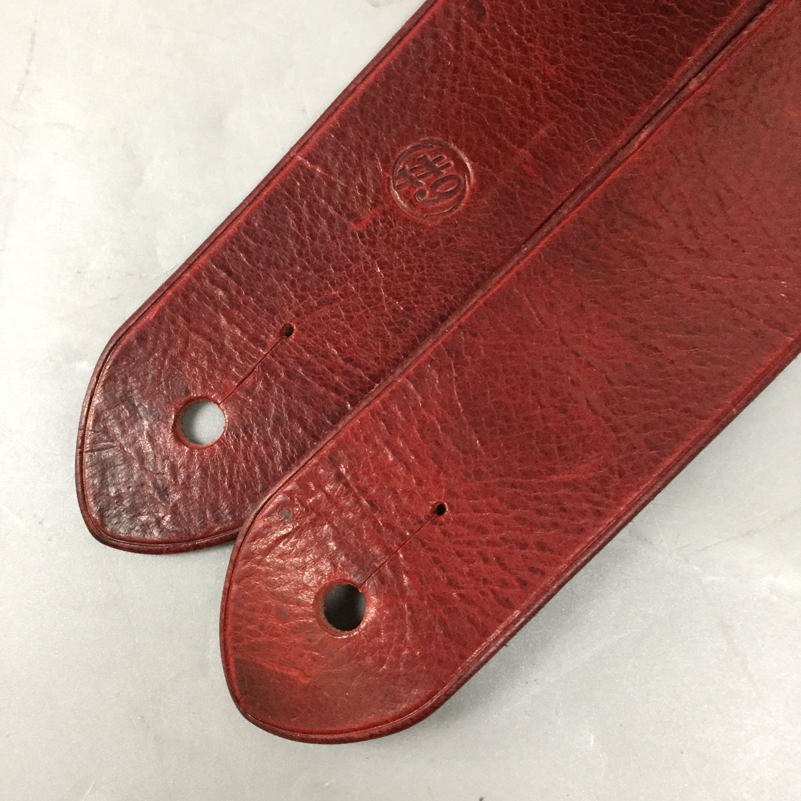 レザーストラップ110㎝赤