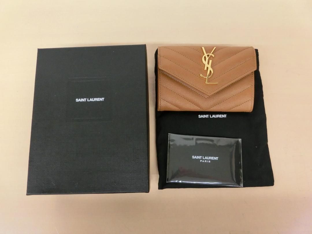 送関込 SAINT LAURENT】 新品・未使用 モノグラムキルティングクラッチ