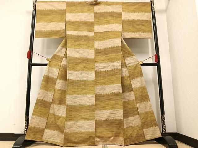 琉球絣文様柄の上質な紬で大人可愛いジャンバースカーに 琉球絣文様柄の上質な紬で大人可愛いジャンバースカーに