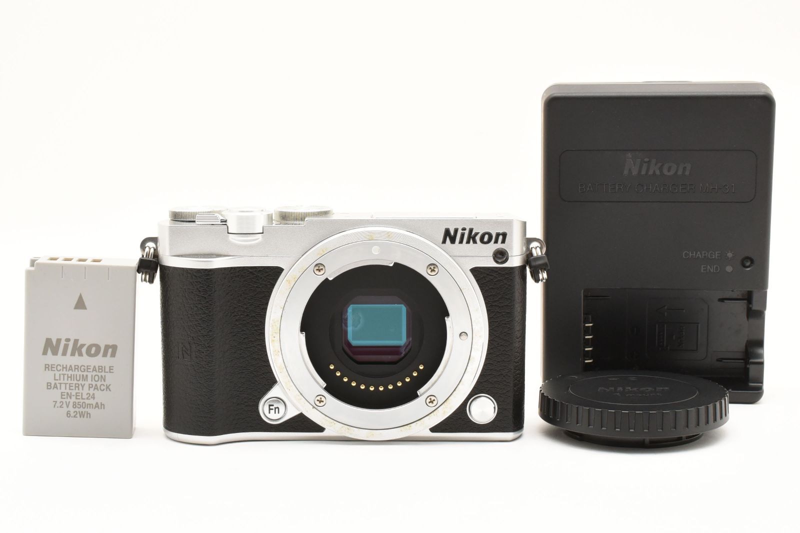 現状品 Nikon Nikon 1 J5 シルバー バッテリーチャージャーセット
