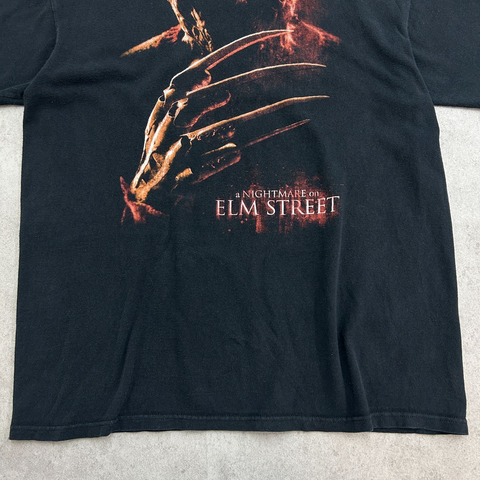 エルム街の悪夢 A Nightmare ON ELM STREET 人気映画 ホラー 殺人鬼 