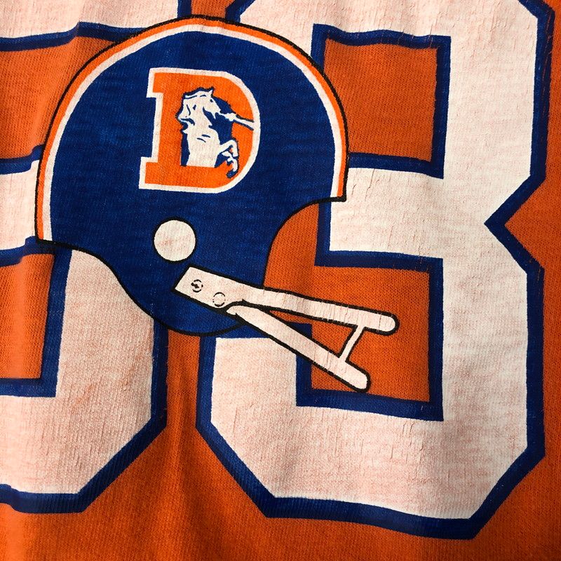 FOOTBALL T-SHIRT