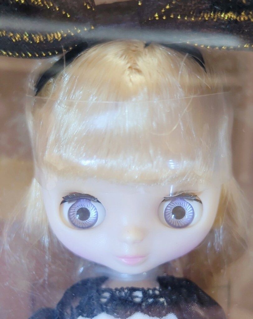 タカラトミー プチブライス セイントスワンチョコレート - メルカリ