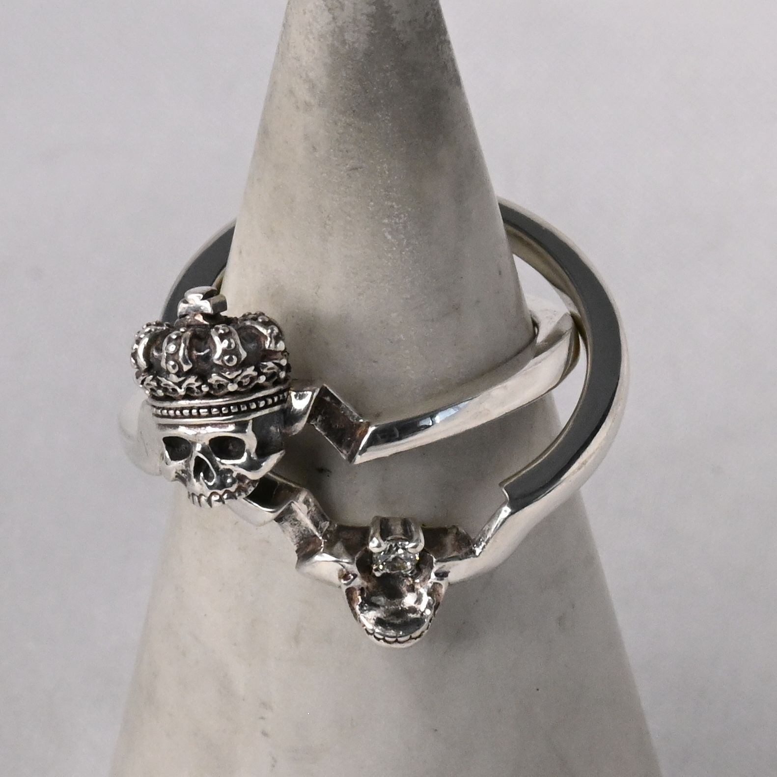 Justin Davis ジャスティンデイビス リング　スカル　指輪　シルバー ESSENTIAL SKULL リング | ジャスティン デイビス（JUSTIN DAVIS