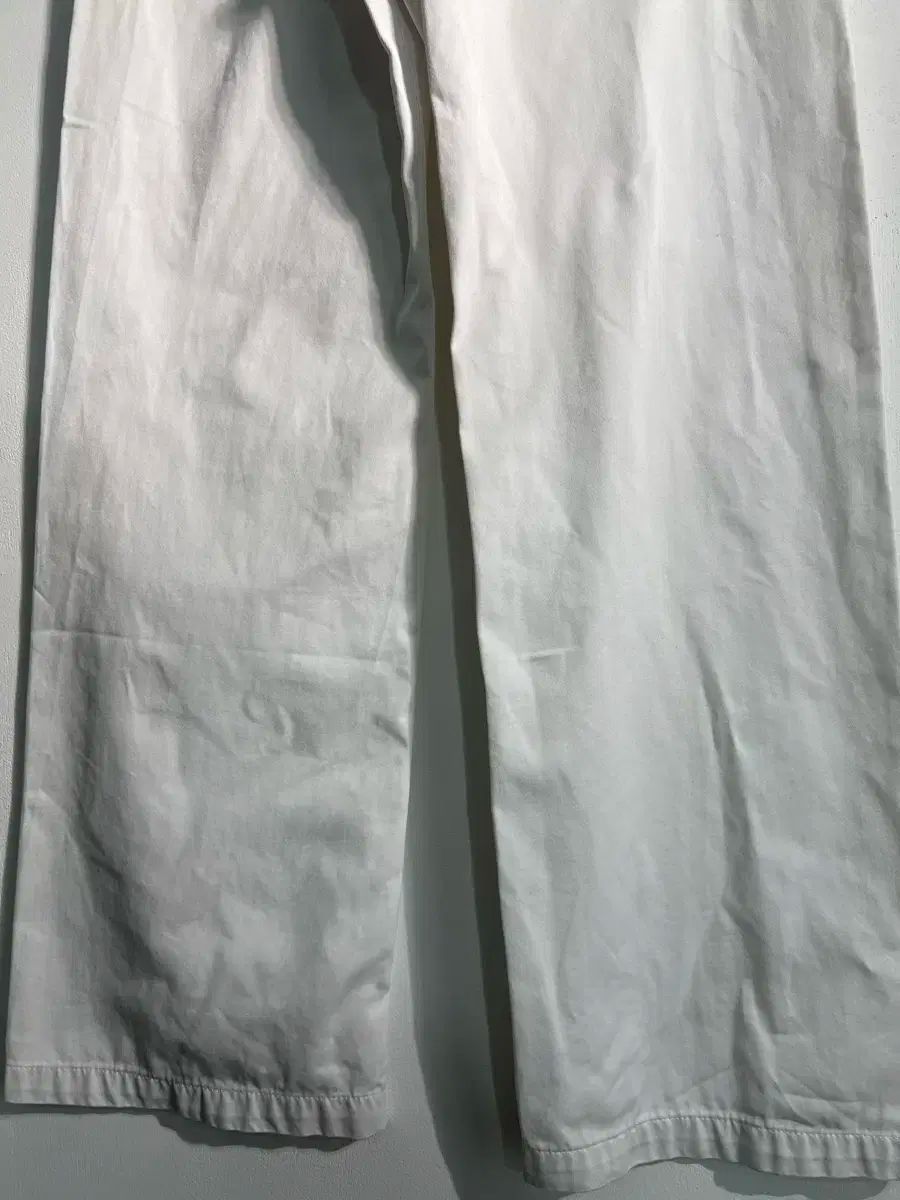 white pants