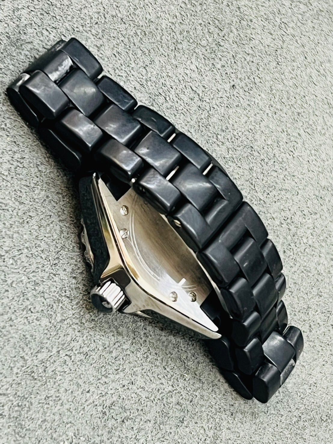 正規保証書付】CHANEL シャネル J12 黒ラバー H0681 レディース 腕時計