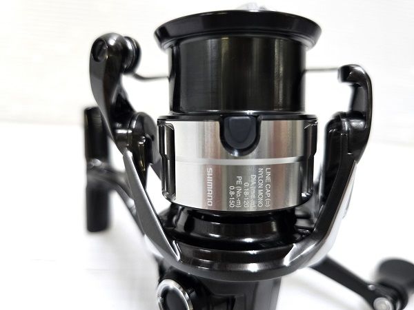 中古品】 シマノ SHIMANO スピニングリール 23 ヴァンキッシュ