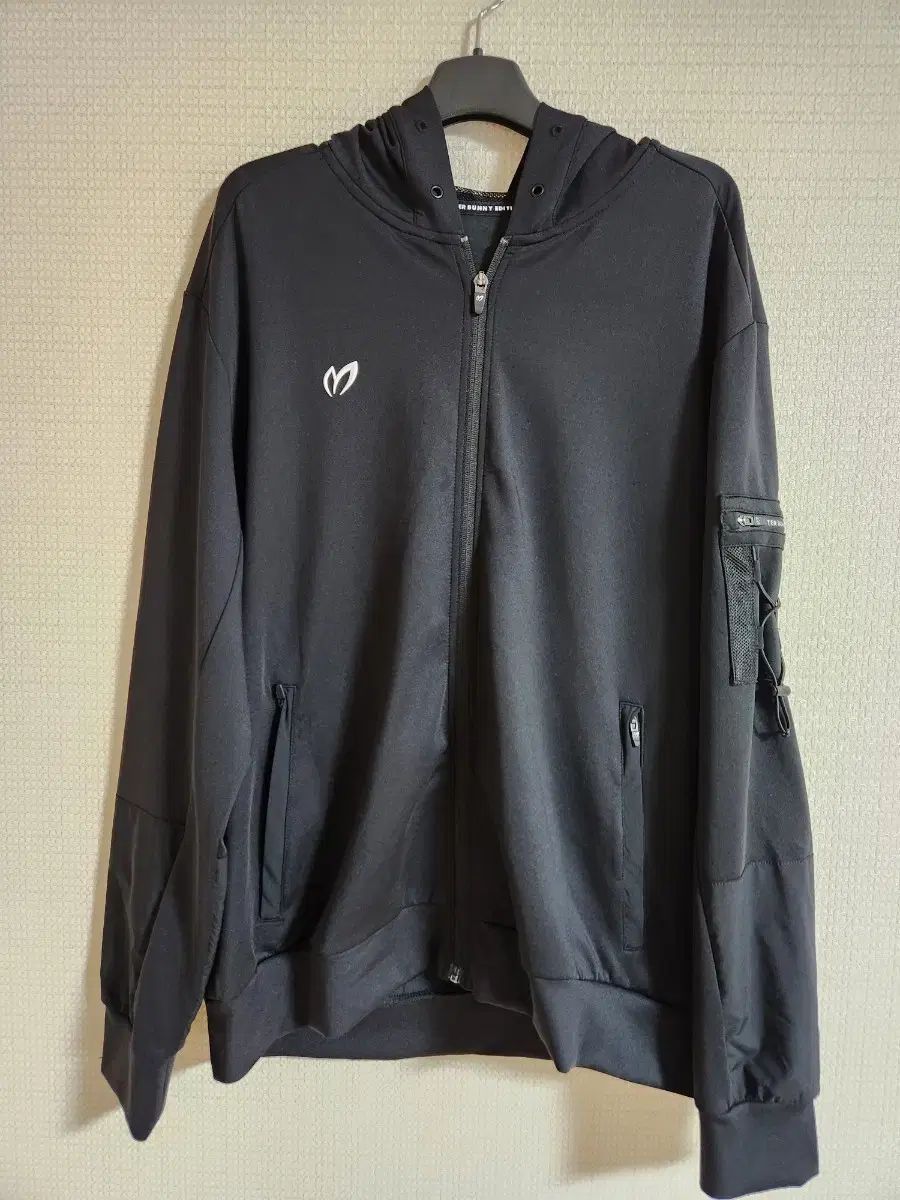 masterbunnyedition マスターバニーエディション ゴルフ ジップアップ