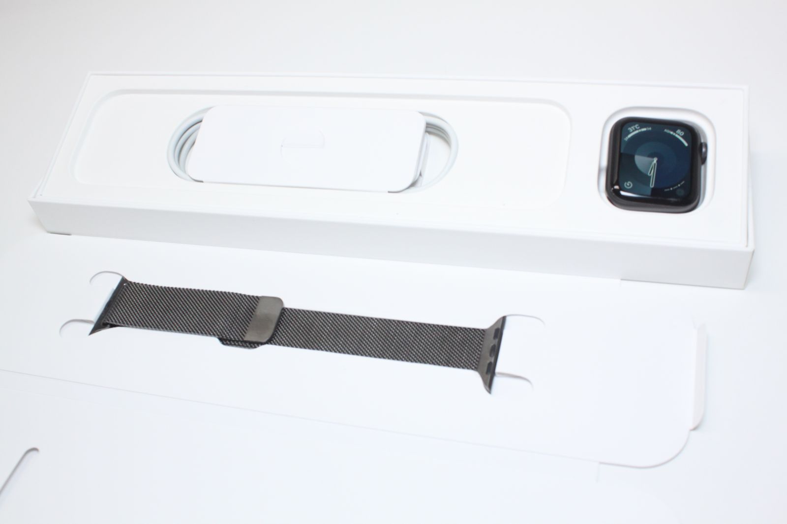 Apple Watch SE（第1世代）GPS+セルラー/40mm/A2355〈MYF72J/A〉⑥
