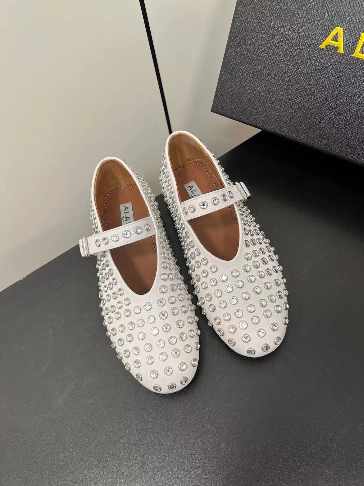 ALAIA アライア ボタンリベットバレエシューズ ALAIA アライア ボタンリベットバレエシューズ