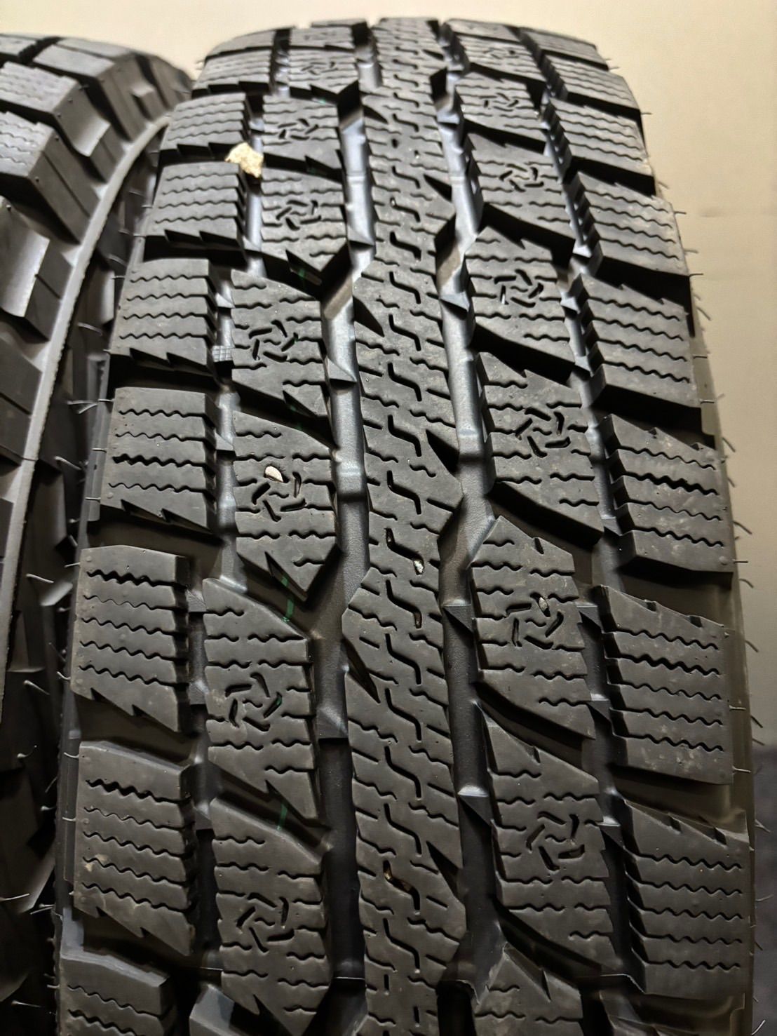 185|85R16 105|103N LT 8PR TOYO|OBSERVE W|T-R 23年製 スタッドレス 4本 ジムニー 南7-K387