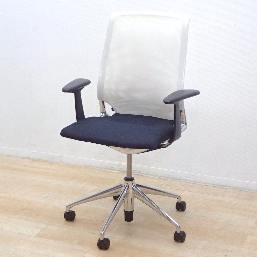vitra. ヴィトラ Meda2 メダ2 アルベルト メダ 肘付オフィスチェア デザインチェア ブラック ホワイト メッシュ EG18514 オフィス家具