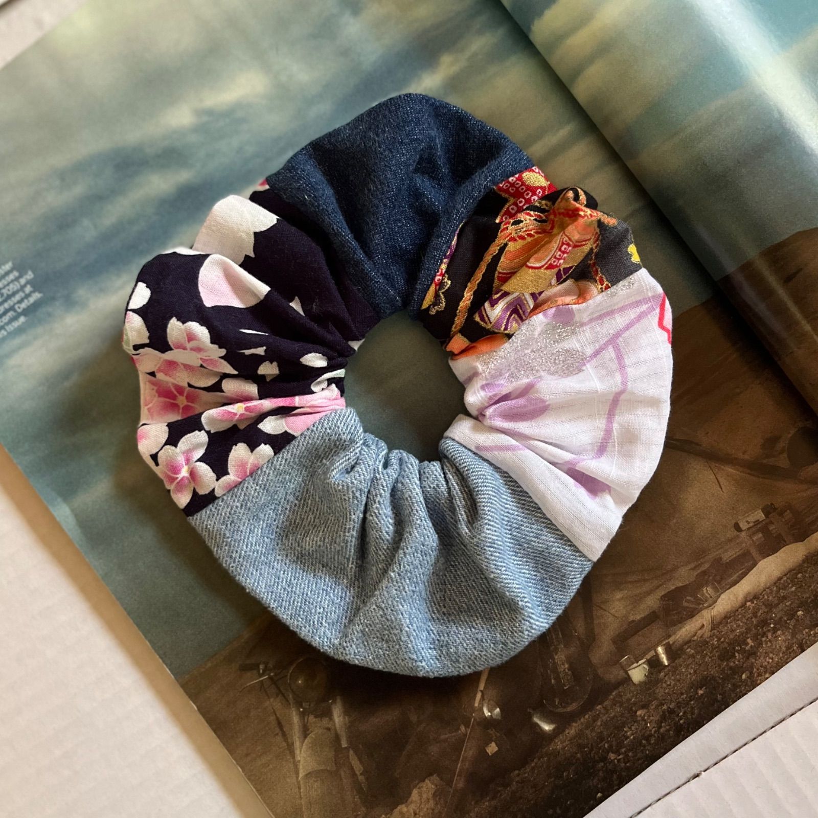30. 古着女子につけて欲しいシュシュ 古着リメイクシュシュ 古着コーデ 