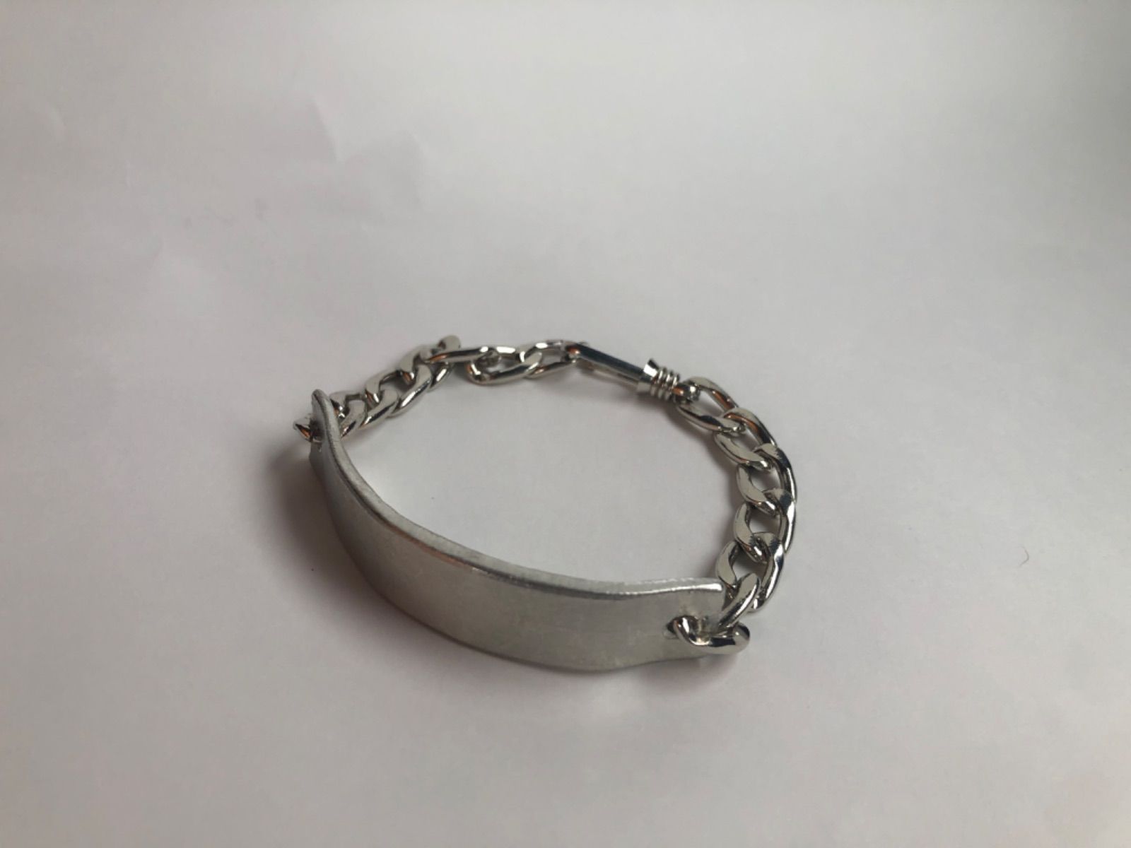 錫製 IDブレスレット プレートブレスレット 無刻印 silver色 - メルカリ