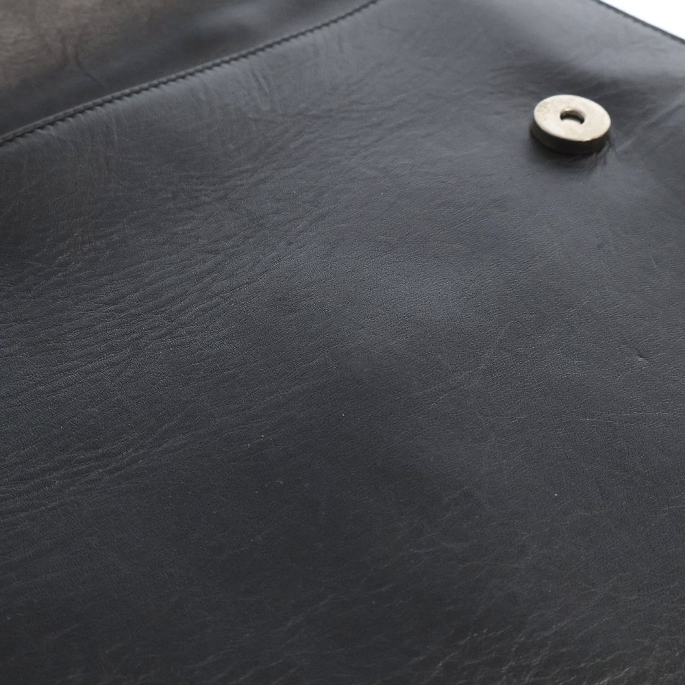 CHRISTIAN LOUBOUTIN (クリスチャンルブタン) スタッズデザイン  