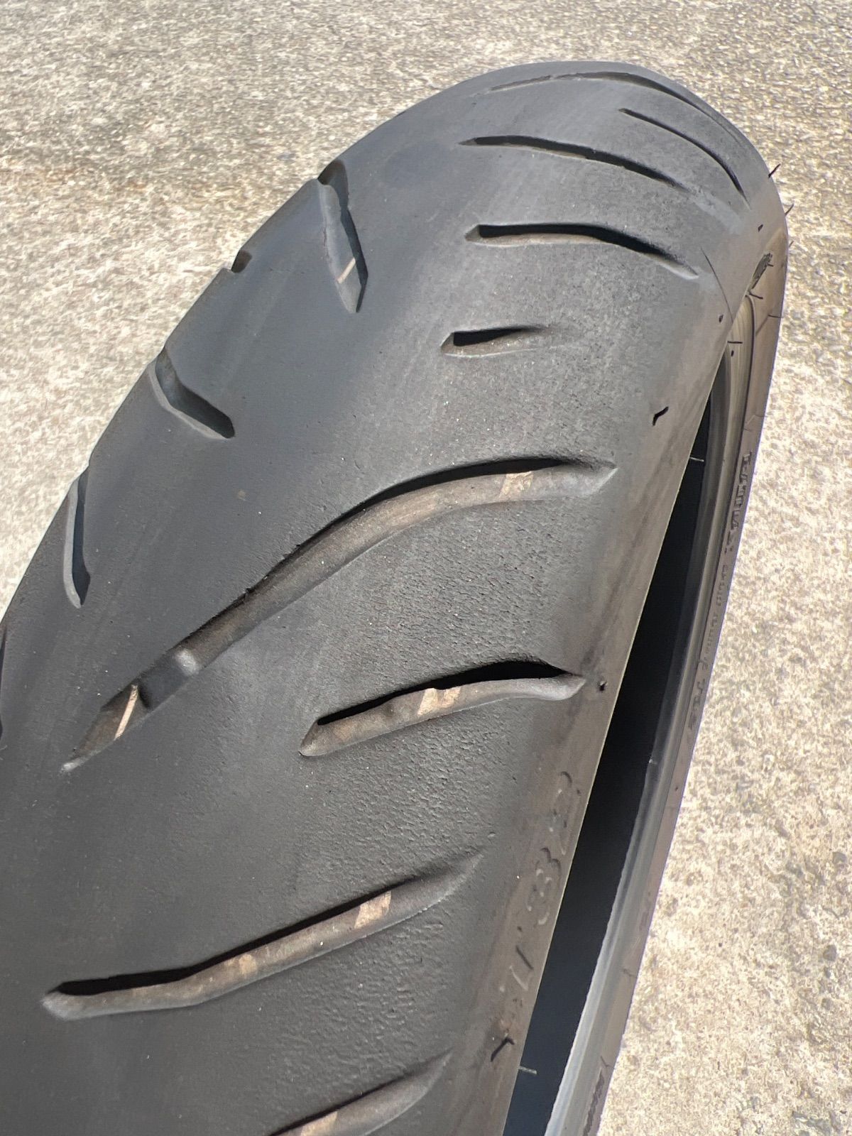 ブリヂストン T32 前後セット 120/70ZR17 180/55ZR17 255 - メルカリ