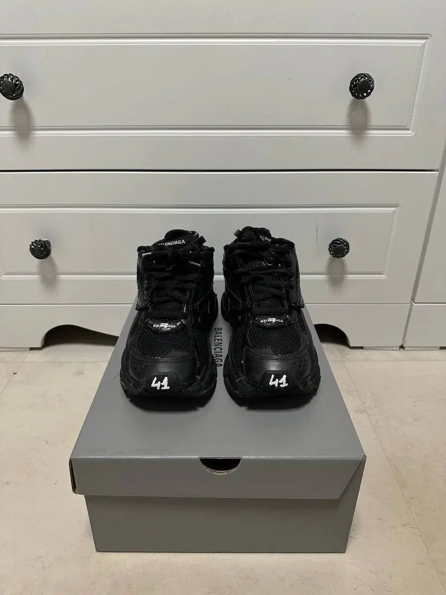 BALENCIAGA バレンシアガ ニューランナー 41