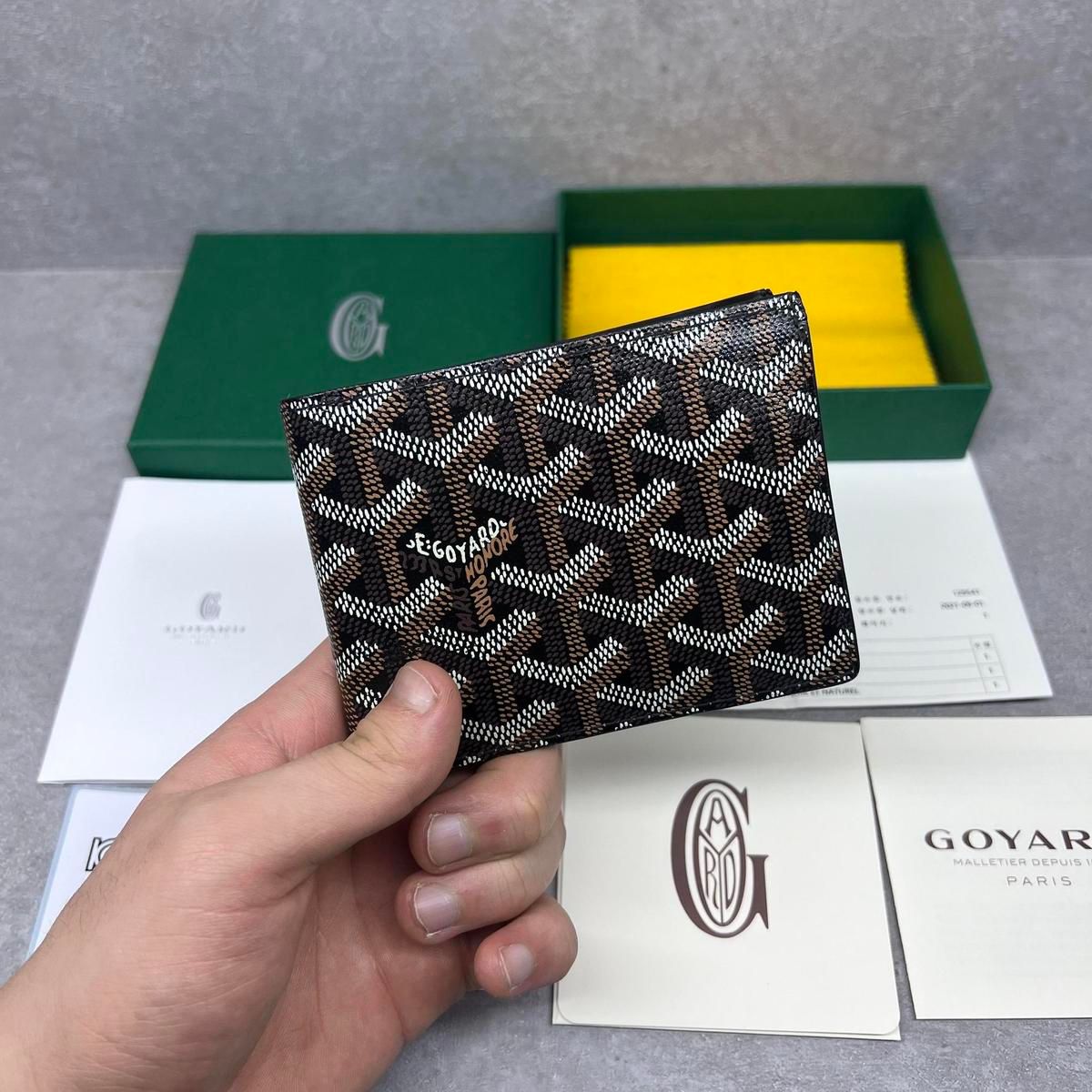【雷市場（ポンジャン）商品韓国直送】Goyard(ゴヤール) ゴヤール ヴィクトワール 二つ折り財布 ブラック