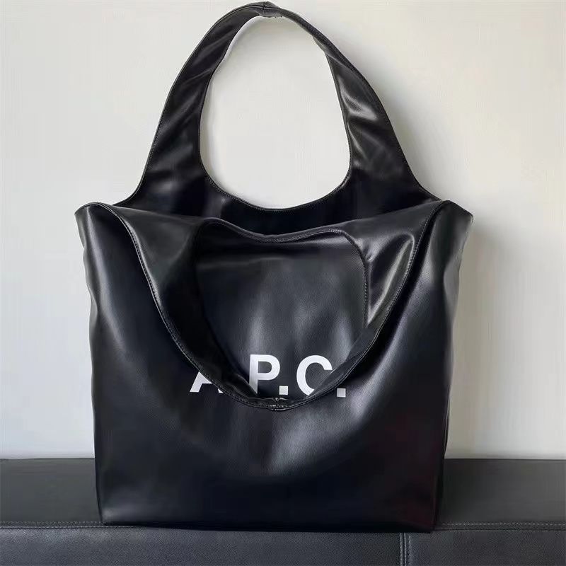 新品未使用 APC トートバッグ ニノン ショルダーバッグ マット - メルカリ 