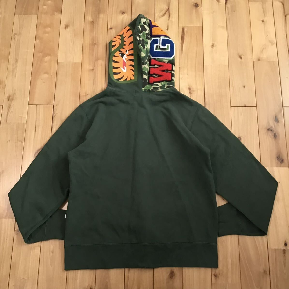 ABC camo green シャーク パーカー Lサイズ shark full zip hoodie a bathing ape BAPE エイプ  ベイプ アベイシングエイプ 迷彩 - メルカリ