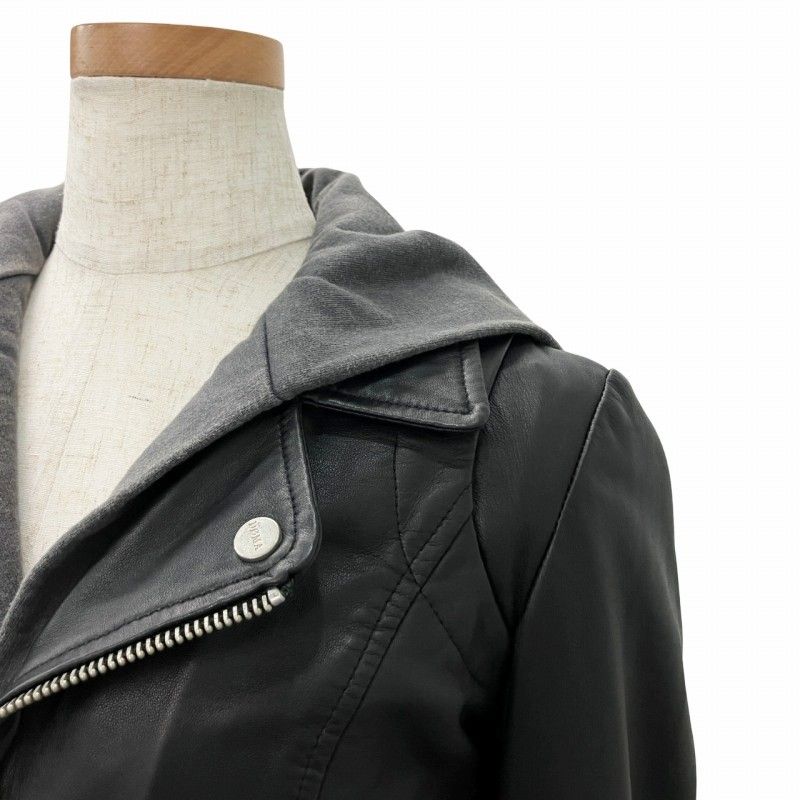 MOTO JACKET