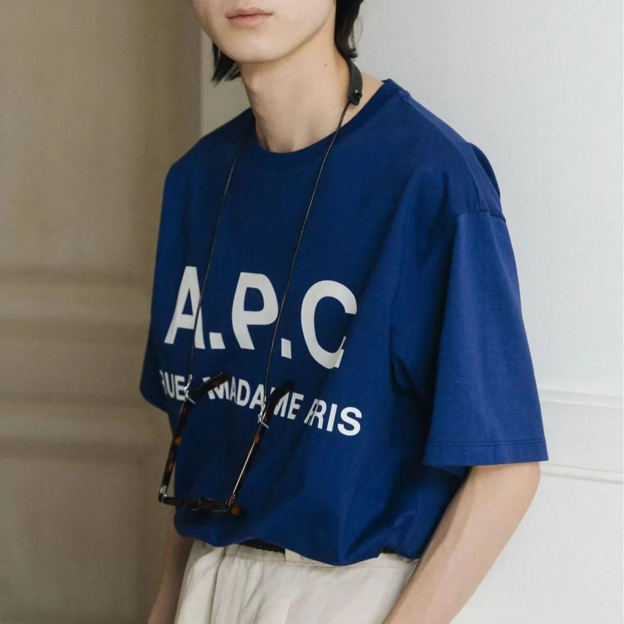 セール中】A.P.C. / アーペーセー 別注 オーバーサイズ ロゴプリント Tシャツ ダークブルー 男女兼用 - メルカリ