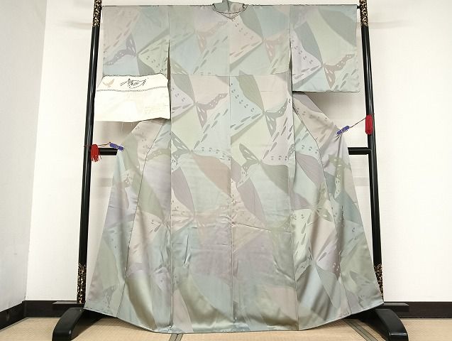 平和屋着物●染色作家　斉藤三才　小紋　舞蝶地紋　丹後ちりめん　反端付き　正絹　逸品　AAAU4391np 平和屋着物○染色作家 斉藤三才 小紋 舞蝶地紋 丹後ちりめん 反端付き