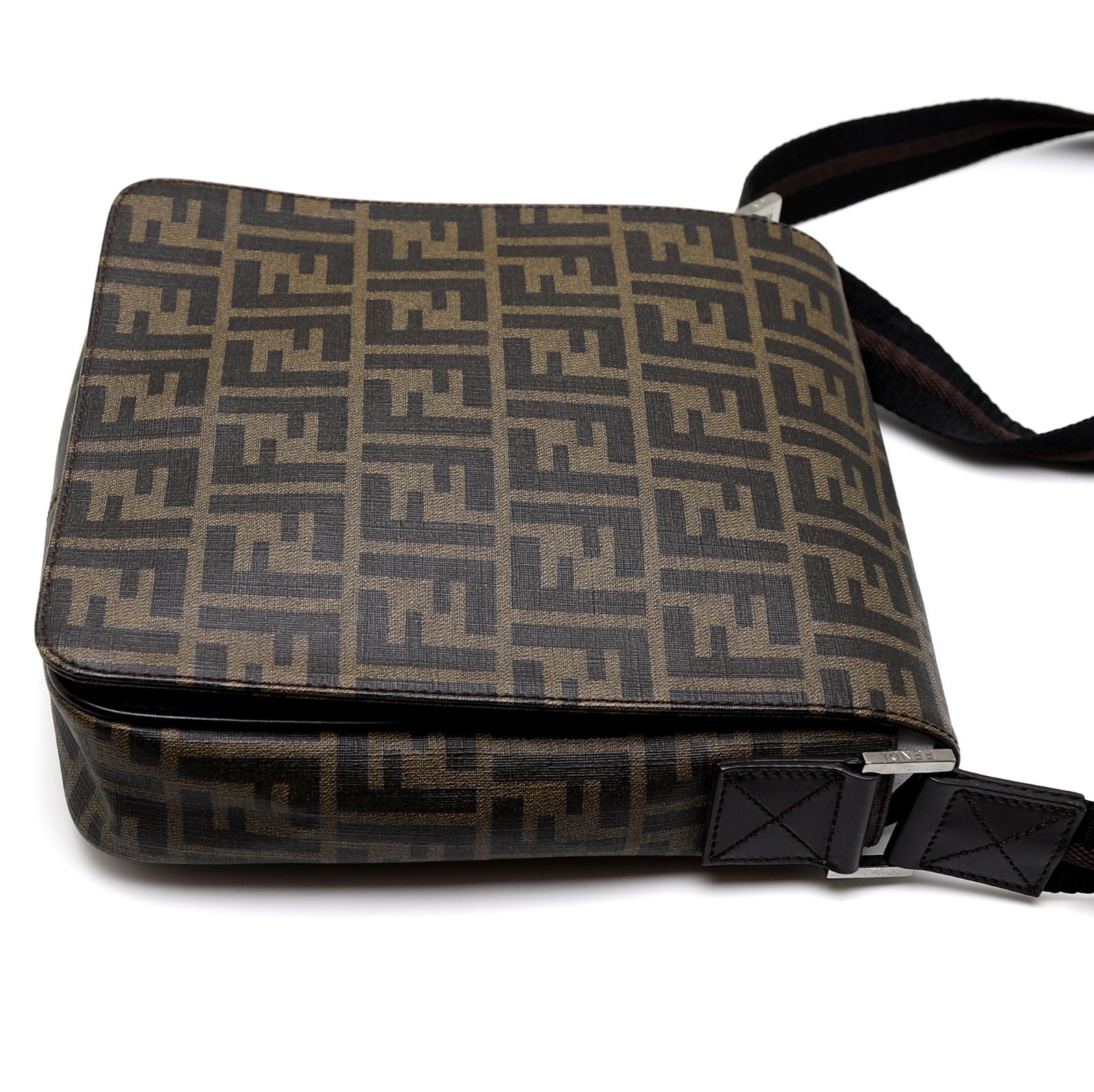 FENDI フェンディ ズッカ柄 ショルダーバッグ 破れあり FENDI