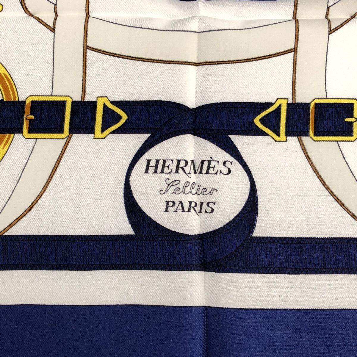 HERMES エルメス　カレ90 大判 スカーフ ブルー　黄金の拍車 HERMES エルメス カレ90 スカーフ シルク カレ Eperon d'or 黄金