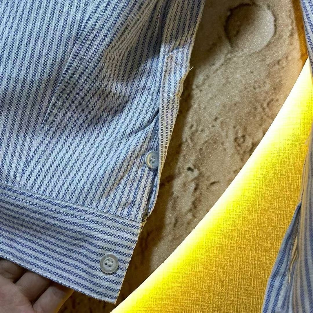 長袖シャツ