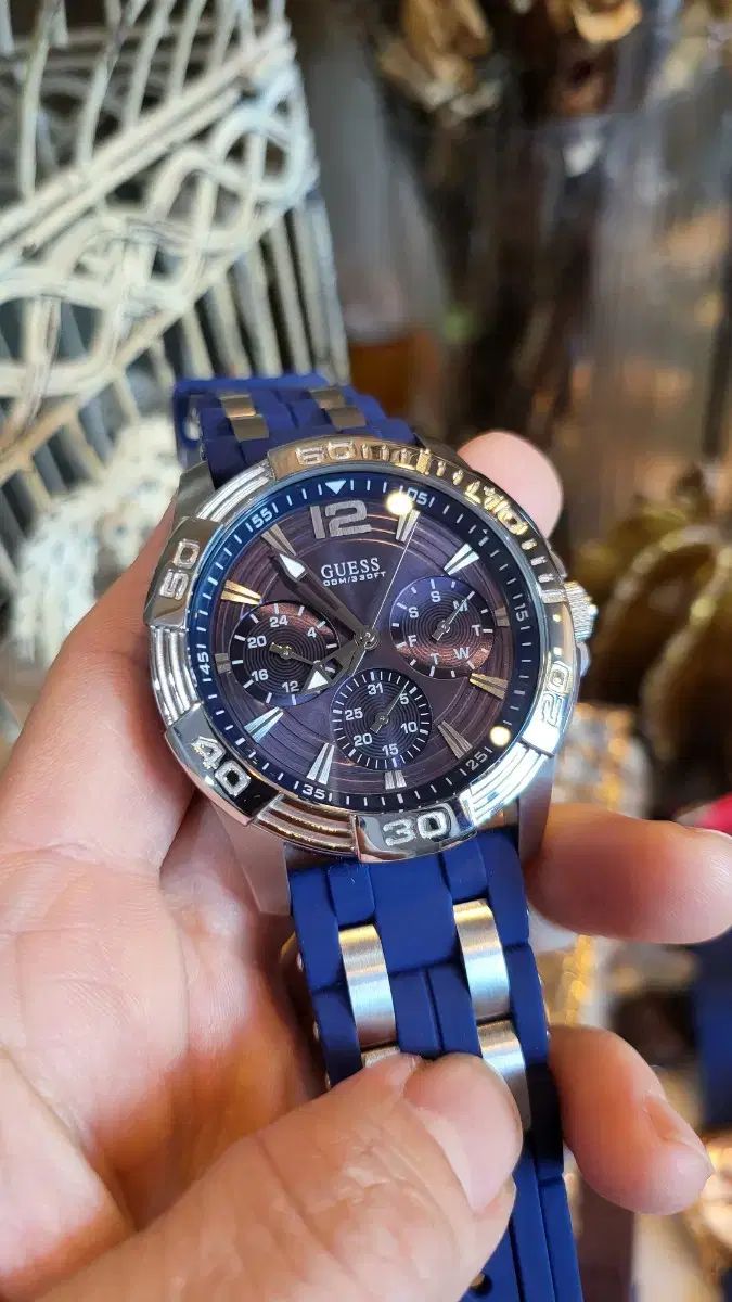 GUESS ゲス ブルー シリコーン バンド 男性 時計