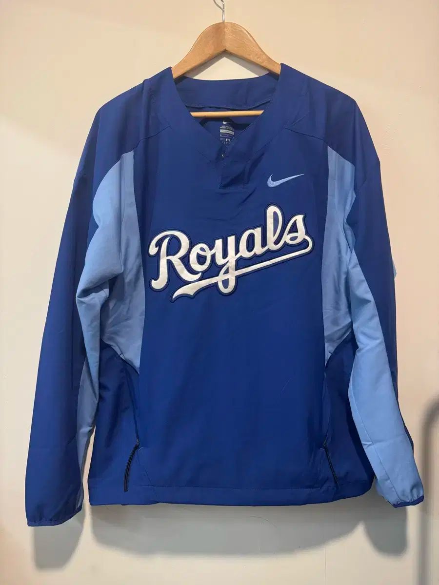 M Nike カンザスシティ ロイヤルズ プルオーバー