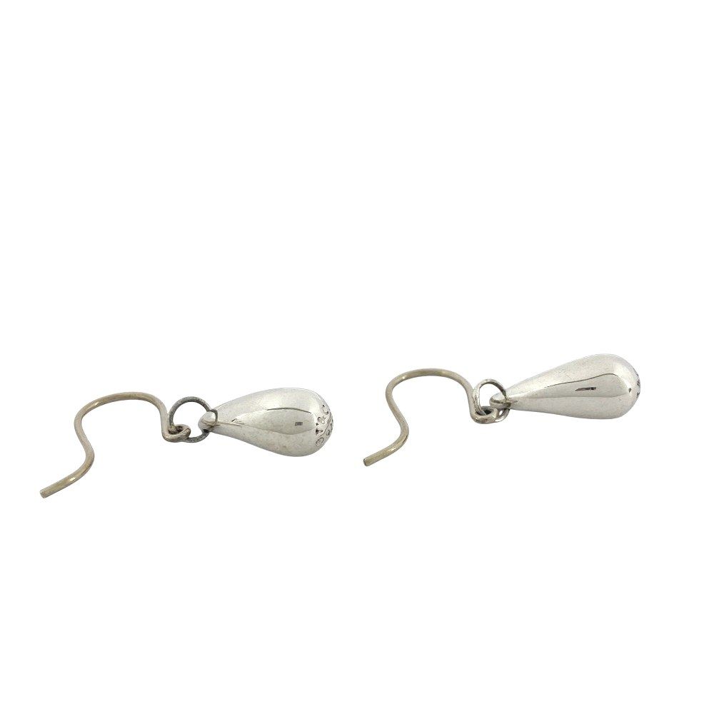 美品 ティファニー ティアドロップ ピアス シルバー □美品□ ティファニー ティアドロップピアス アクセサリー 雫型