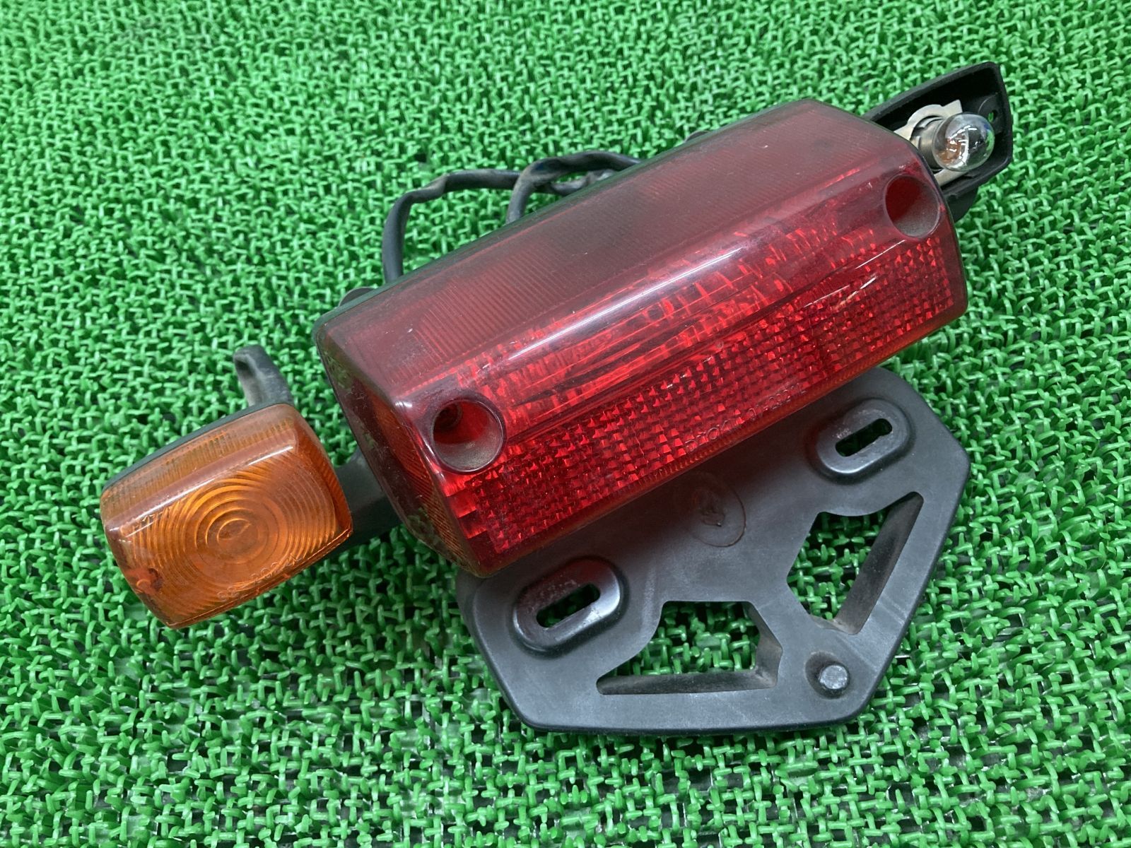 ギア テールランプ 91-2921L ヤマハ 純正 中古 バイク 部品