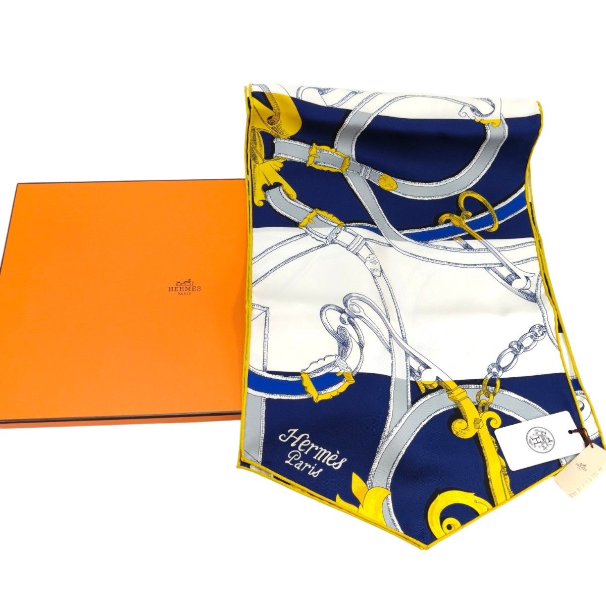 HERMES マキシツイリー ルーロ 帝王学 シルク スカーフ 白×ネイビー 管理番号 10232