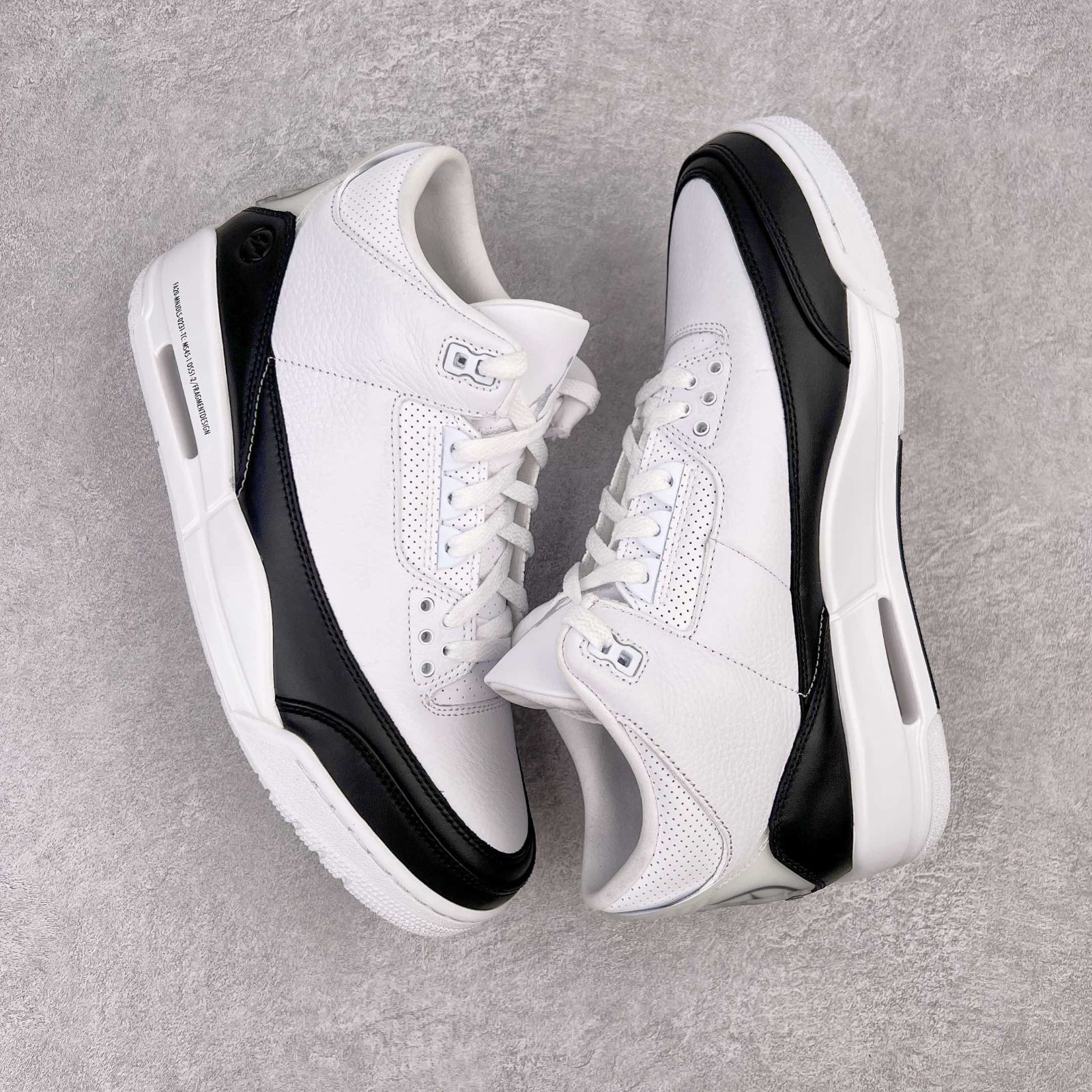 値下げします 新品 NIKE×fragment design 2020AW AIR JORDAN 3 RETRO  