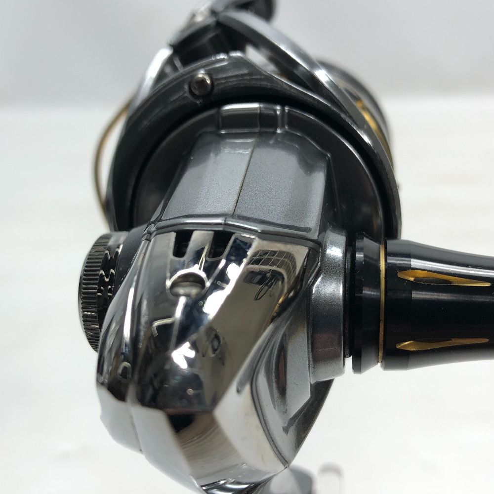 ΣΣSHIMANO シマノ Vanquish ヴァンキッシュ C3000HG スピニングリール 03504 - メルカリ