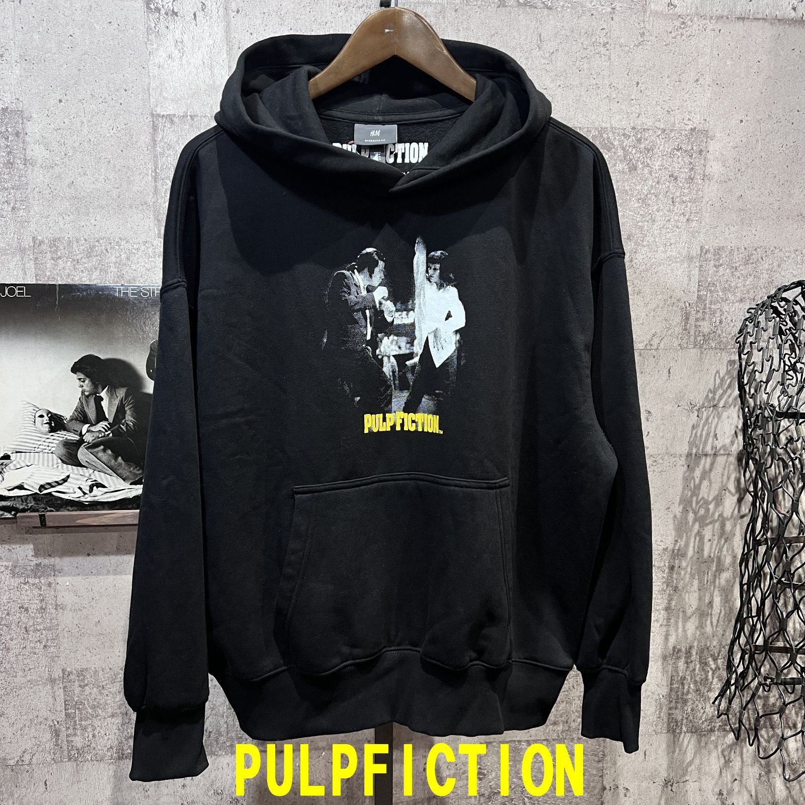 パルプ・フィクション　スウェットパーカー　タランティーノ　Lサイズ　ブラック 極美品 H&M パルプフィクション オーバーサイズ スウェット パーカー M