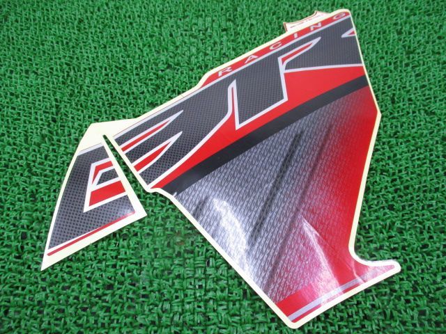 CBR250R ミドルカウルデカール 右 在庫有 即納 ホンダ 純正 新品 ... CBR250R ミドルカウルデカール 右 在庫有 即納 ホンダ 純正 新品 バイク 部品 廃盤 在庫有り 即納可 車検 Genuine:22139925