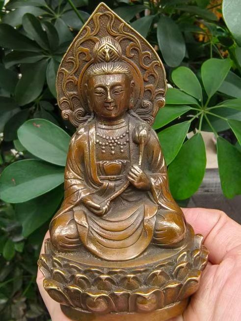 Amazon｜銅細工 蓮華座 観音菩薩 香炉 仏教美術 工芸品 美術品