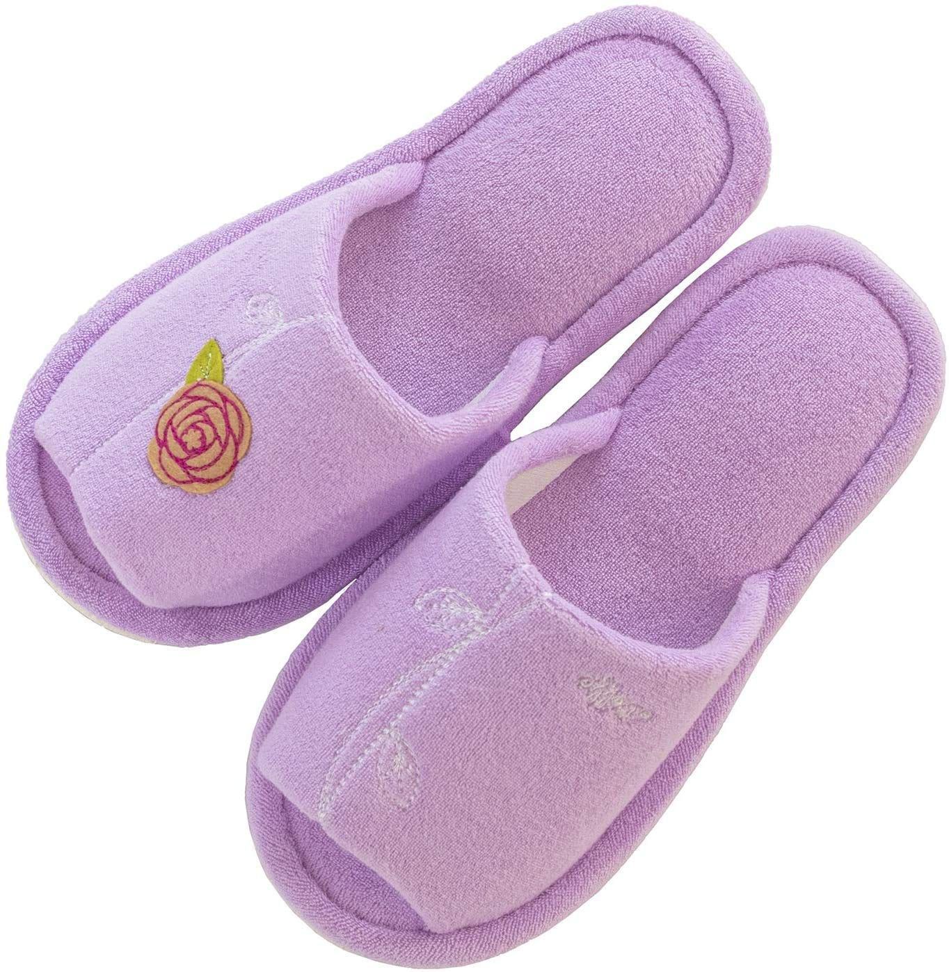 直感的な 在庫 ピンク トイレマット+ 吸着タイプ 4点 フタカバー + スリッパ + セット ペーパーホルダーカバー 北欧 トイレマット オカ エトフ トリア