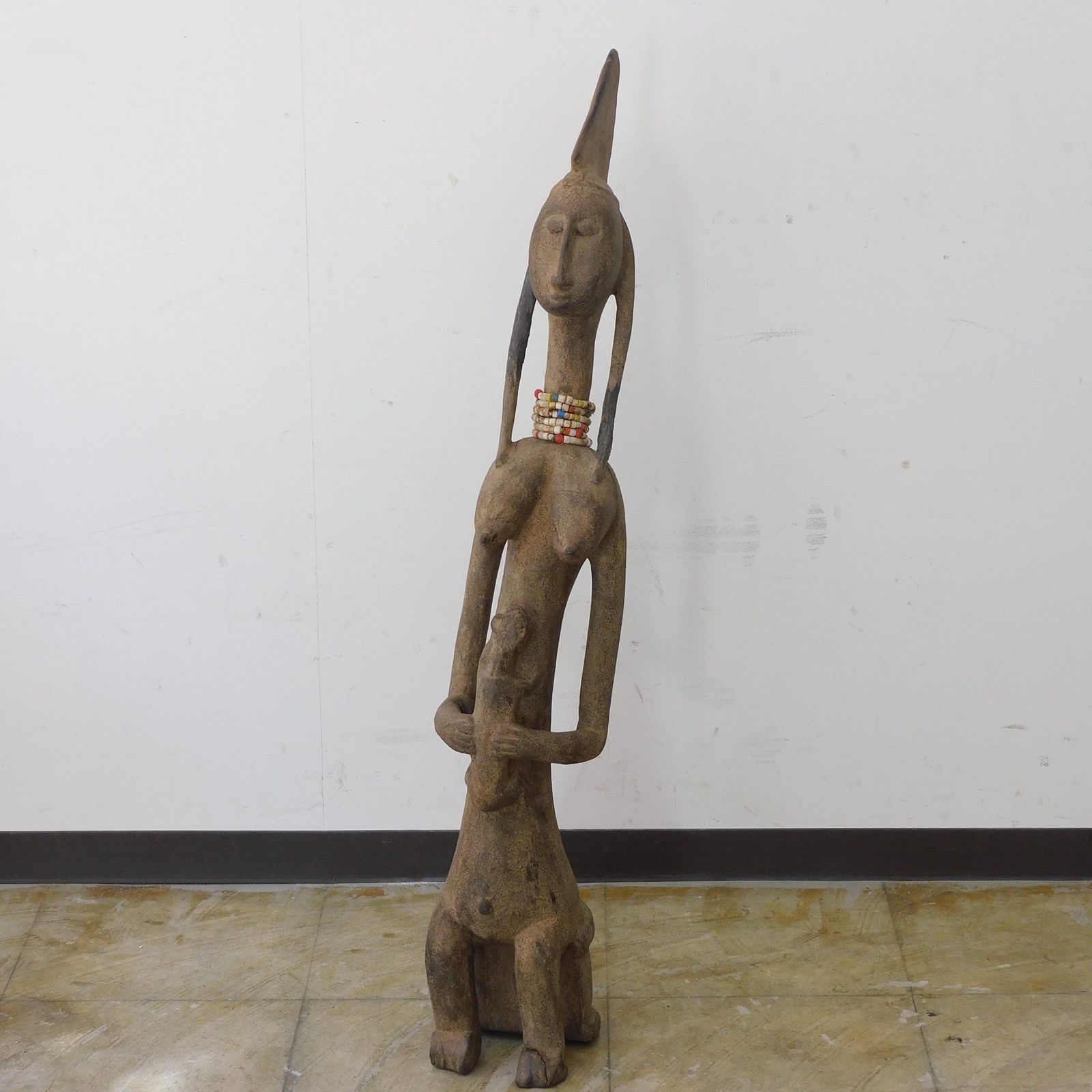 アフリカンアート★木彫★母子像 アチェ族母子彫像 高さ49cm アフリカンアート 木彫刻 (f340-17