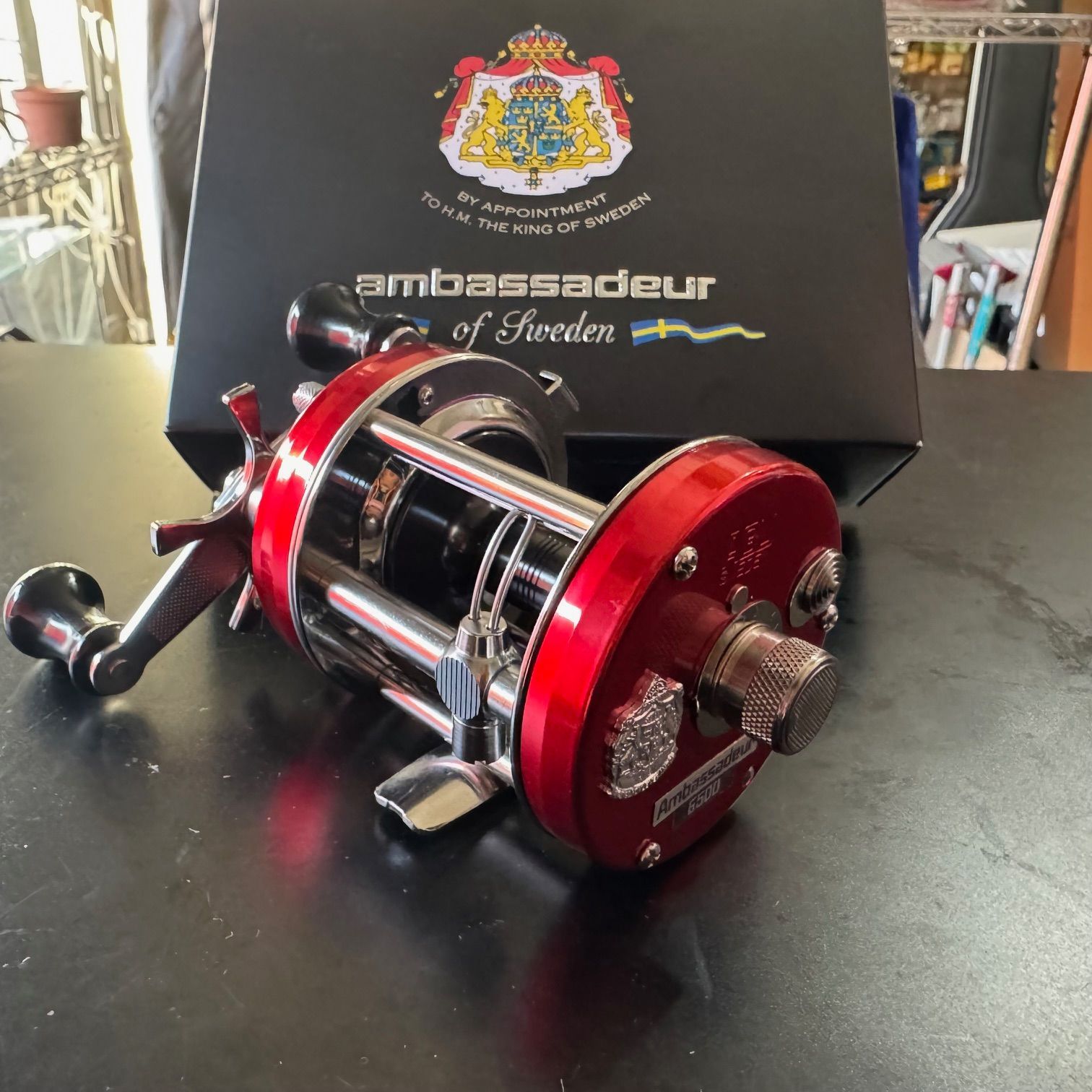 ABU Ambassadeur スピニングリール レッド Abu Ambassadeur 4500 Cherry Red Bait Casting Reel Fn771100